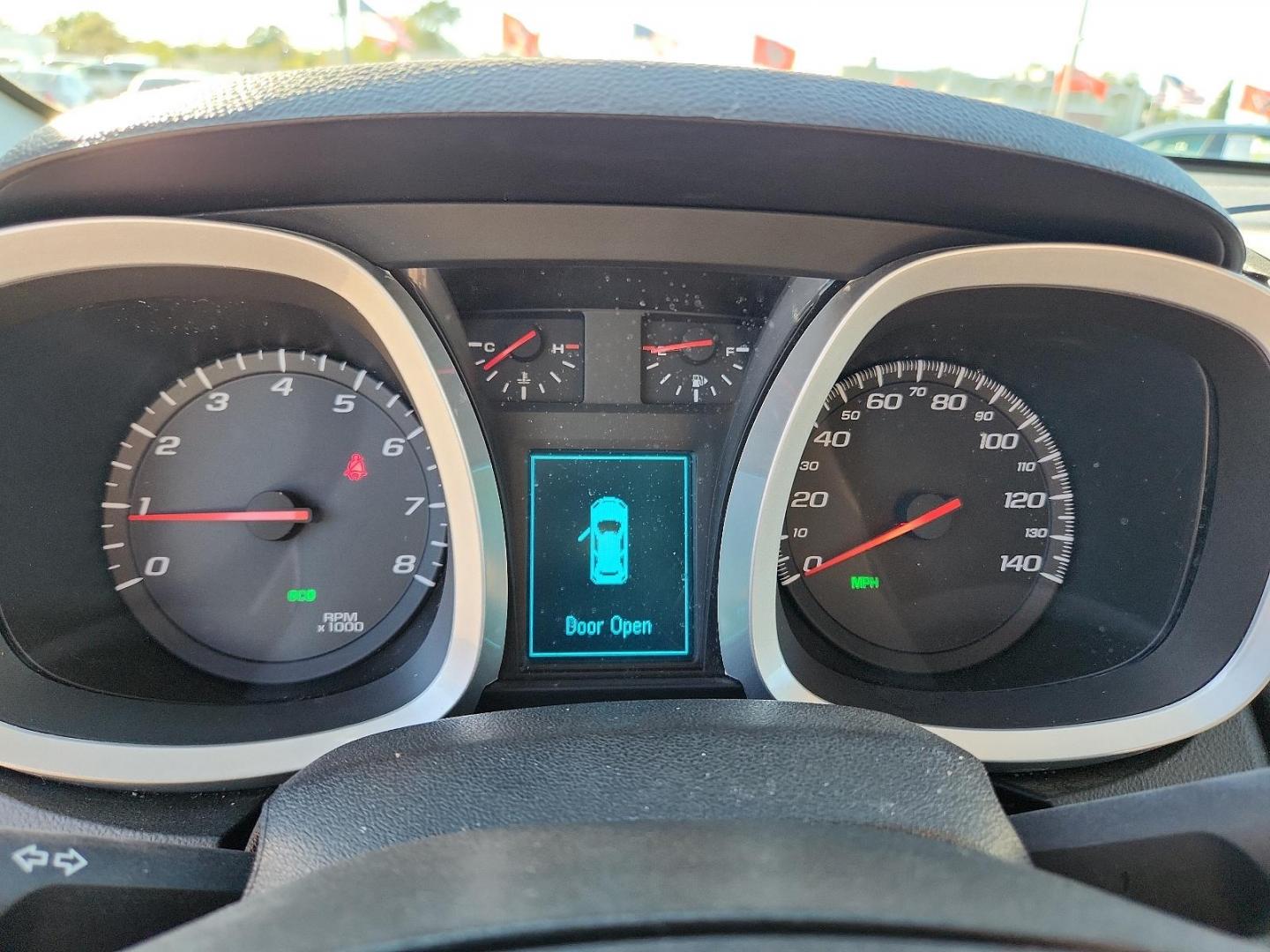 2017 SILVER Chevrolet Equinox LS (2GNALBEK3H1) with an ECOTEC 2.4L I-4 gasoline direct injection, DOHC, VVT variable valve control, regular unleaded, engine with 182HP engine, located at 4110 Avenue Q, Lubbock, 79412, 33.556553, -101.855820 - 10/21/2023 INSPECTION AND KEY IN ENVELOPE GOD - Photo#10