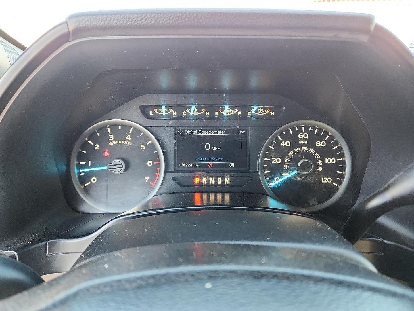 2018 WHITE Ford F-150 XLT (1FTEW1EP5JK) with an EcoBoost 2.7L V-6 port/direct injection, DOHC, Ti-VCT variable valve control, twin turbo, regular unleaded, engine with 325HP engine, located at 4110 Avenue Q, Lubbock, 79412, 33.556553, -101.855820 - Photo#9