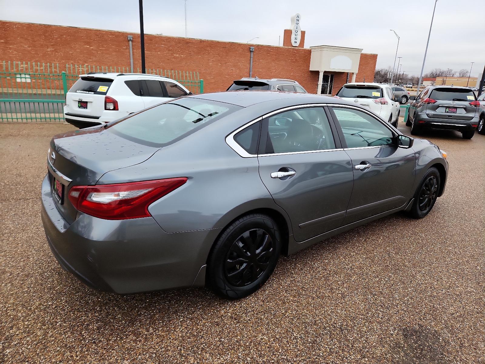 2018 GRAY Nissan Altima 2.5 S (1N4AL3AP3JC) with an Engine: 2.5L DOHC 16-Valve 4-Cylinder engine, located at 4110 Avenue Q, Lubbock, 79412, 33.556553, -101.855820 - 01/16/2024 INSPECTION IN ENVELOPE GOD 01/20/2024 KEY IN ENVELOPE GOD - Photo #1