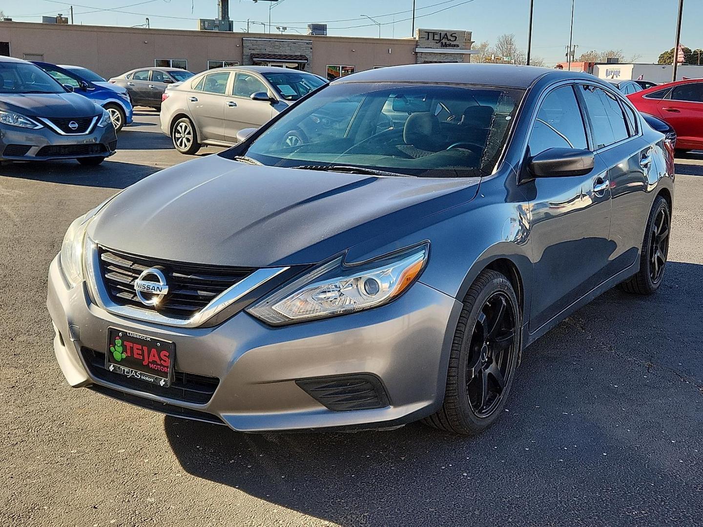 2018 GRAY Nissan Altima 2.5 S (1N4AL3AP3JC) with an 2.5L I-4 DOHC, variable valve control, regular unleaded, engine with 179HP engine, located at 4110 Avenue Q, Lubbock, 79412, 33.556553, -101.855820 - 12/05/2025 KEY IN ENVELOPE GOD - Photo#3