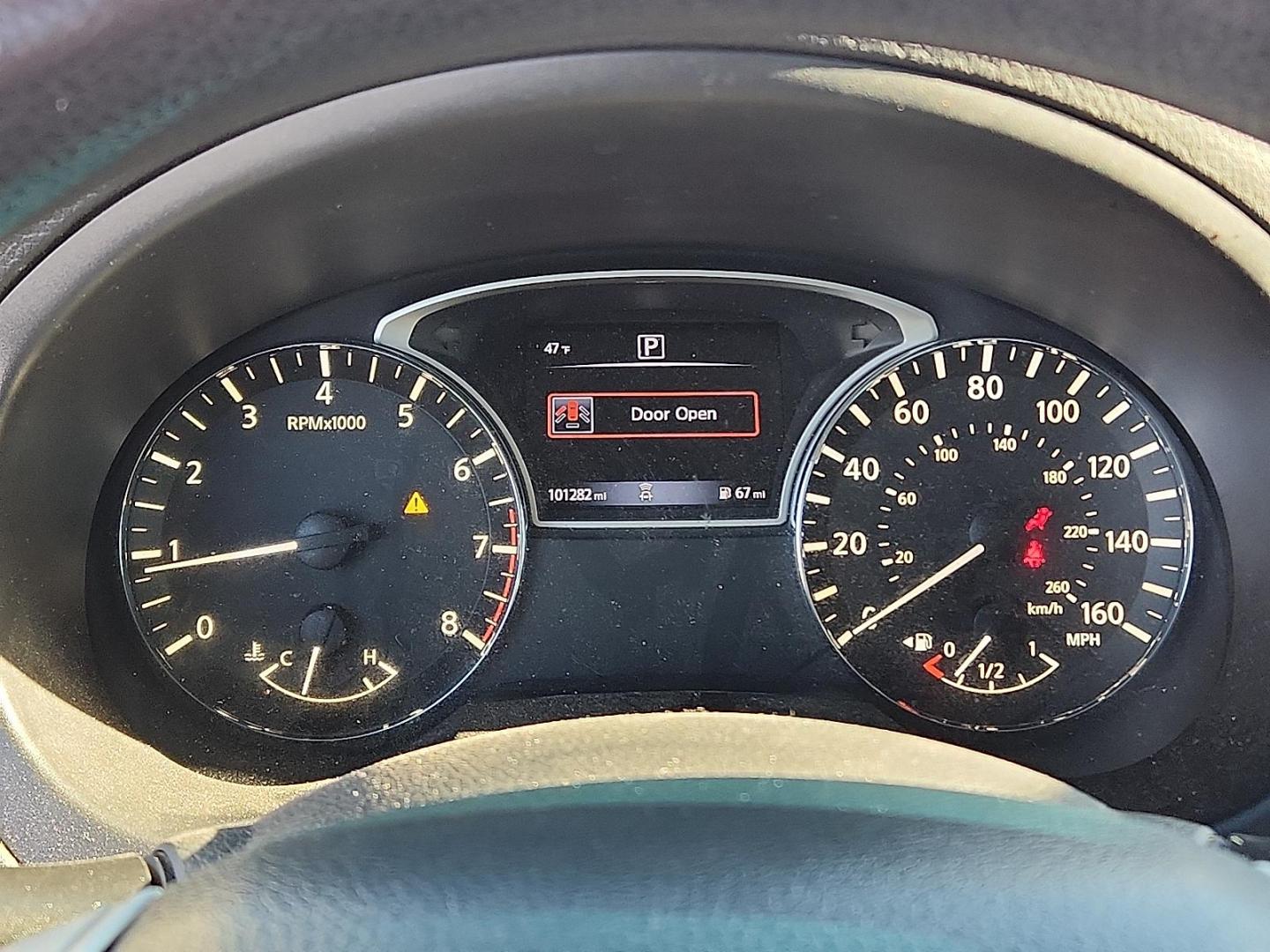 2018 GRAY Nissan Altima 2.5 S (1N4AL3AP3JC) with an 2.5L I-4 DOHC, variable valve control, regular unleaded, engine with 179HP engine, located at 4110 Avenue Q, Lubbock, 79412, 33.556553, -101.855820 - 12/05/2025 KEY IN ENVELOPE GOD - Photo#9