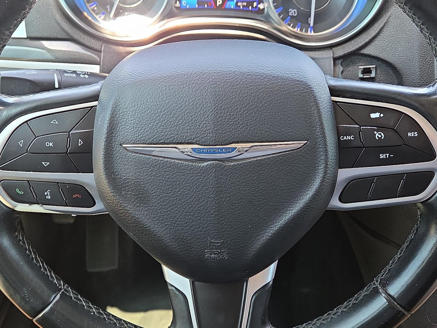2018 Ocean Blue Metallic Clearcoat - PBM /Black - X9 Chrysler 300 Touring (2C3CCAAG2JH) with an Pentastar 3.6L V-6 DOHC, variable valve control, regular unleaded, engine with 292HP engine, located at 4110 Avenue Q, Lubbock, 79412, 33.556553, -101.855820- Photo#11