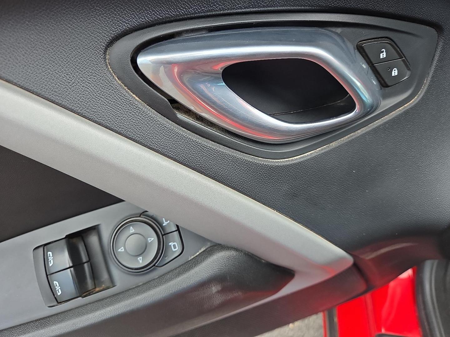 2020 Red Hot - G7C /Jet Black - H1T Chevrolet Camaro RWD Coupe 1LT (1G1FB1RX5L0) with an 2L I-4 gasoline direct injection, DOHC, variable valve control, intercooled turbo, premium unleaded, engine with 275HP engine, located at 4110 Avenue Q, Lubbock, 79412, 33.556553, -101.855820 - Photo#6