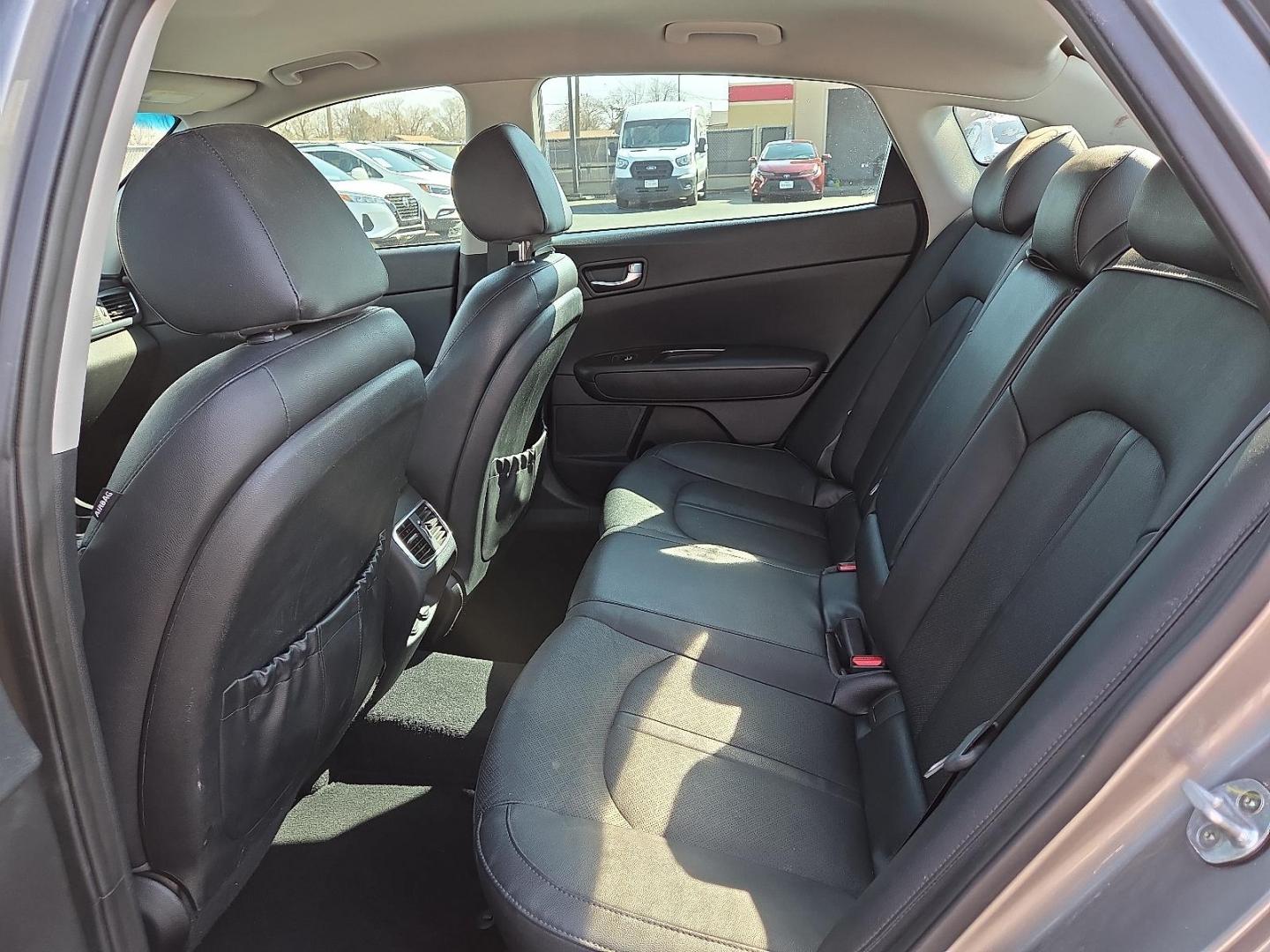 2016 Titanium Gray - IM /Black - WK Kia Optima EX (5XXGU4L33GG) with an Theta II 2.4L I-4 gasoline direct injection, DOHC, CVVT variable valve control, regular unleaded, engine with 185HP engine, located at 4110 Avenue Q, Lubbock, 79412, 33.556553, -101.855820 - Photo#6