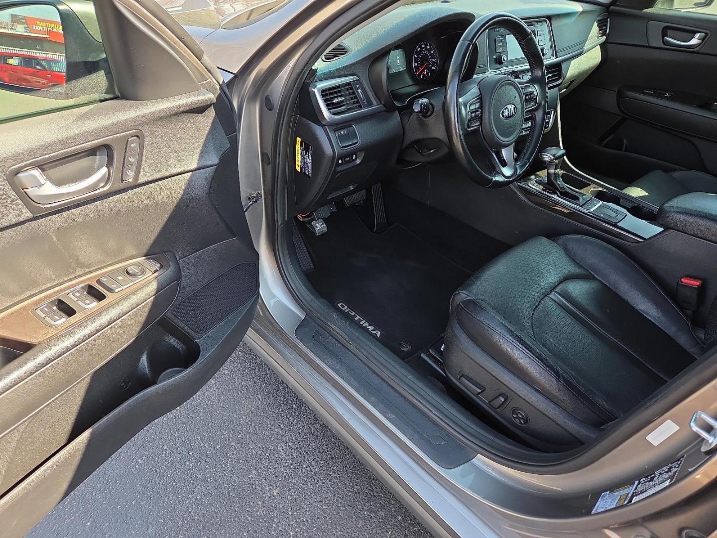 2016 Titanium Gray - IM /Black - WK Kia Optima EX (5XXGU4L33GG) with an Theta II 2.4L I-4 gasoline direct injection, DOHC, CVVT variable valve control, regular unleaded, engine with 185HP engine, located at 4110 Avenue Q, Lubbock, 79412, 33.556553, -101.855820 - Photo#8