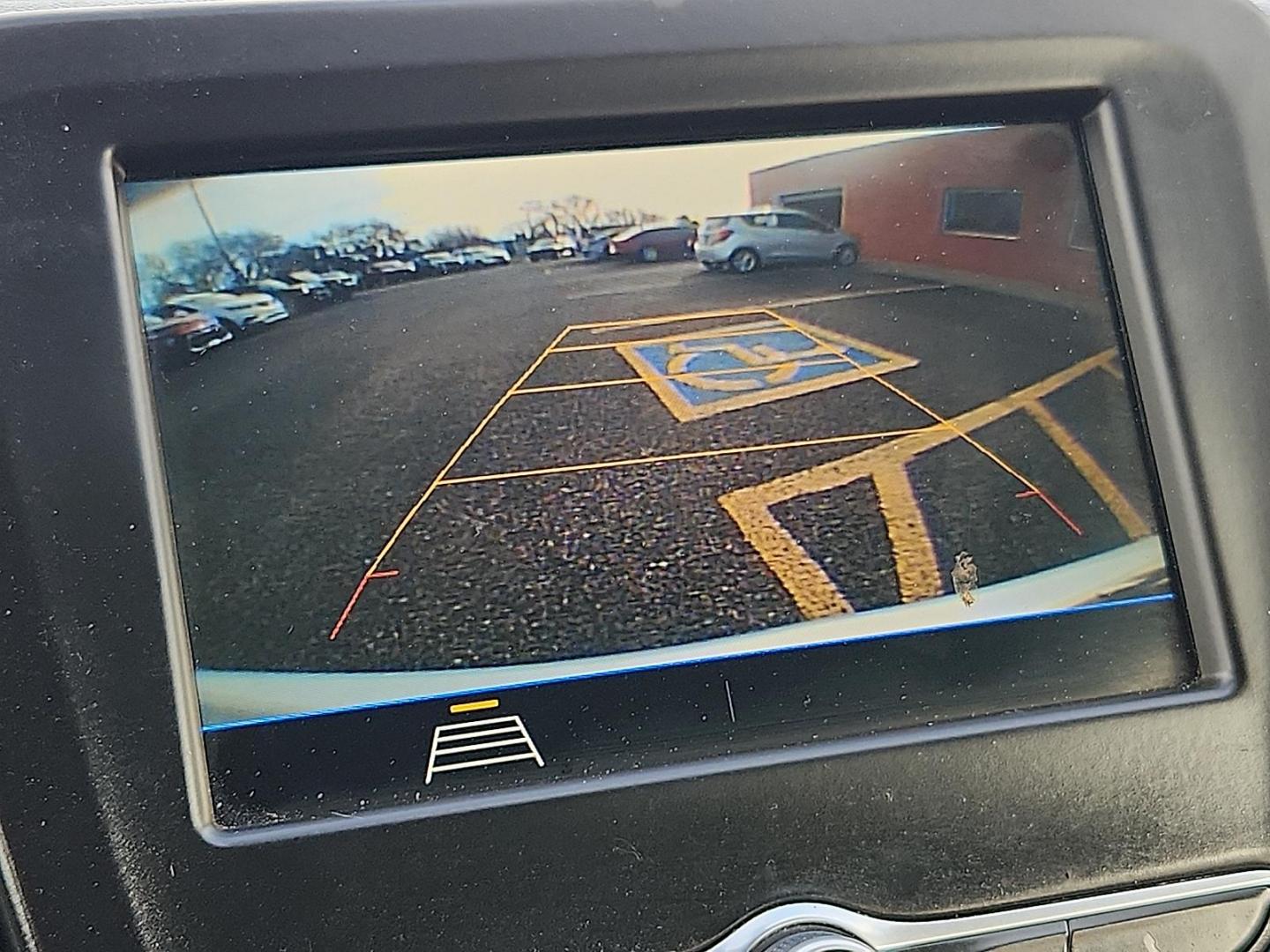 2019 SILVER /Black Chevrolet Equinox LT (2GNAXUEV5K6) with an 1.5L I-4 gasoline direct injection, DOHC, VVT variable valve control, intercooled turbo, regular unleaded, engine with 170HP engine, located at 4110 Avenue Q, Lubbock, 79412, 33.556553, -101.855820 - 02/17/2026 KEY IN ENVELOPE GOD - Photo#9