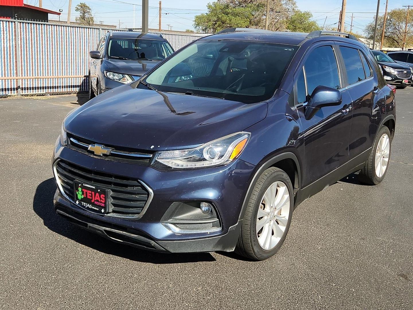 2018 BLUE Chevrolet Trax Premier (3GNCJMSB3JL) with an ECOTEC 1.4L I-4 DOHC, VVT variable valve control, intercooled turbo, regular unleaded, engine with 138HP engine, located at 4110 Avenue Q, Lubbock, 79412, 33.556553, -101.855820 - Photo#3