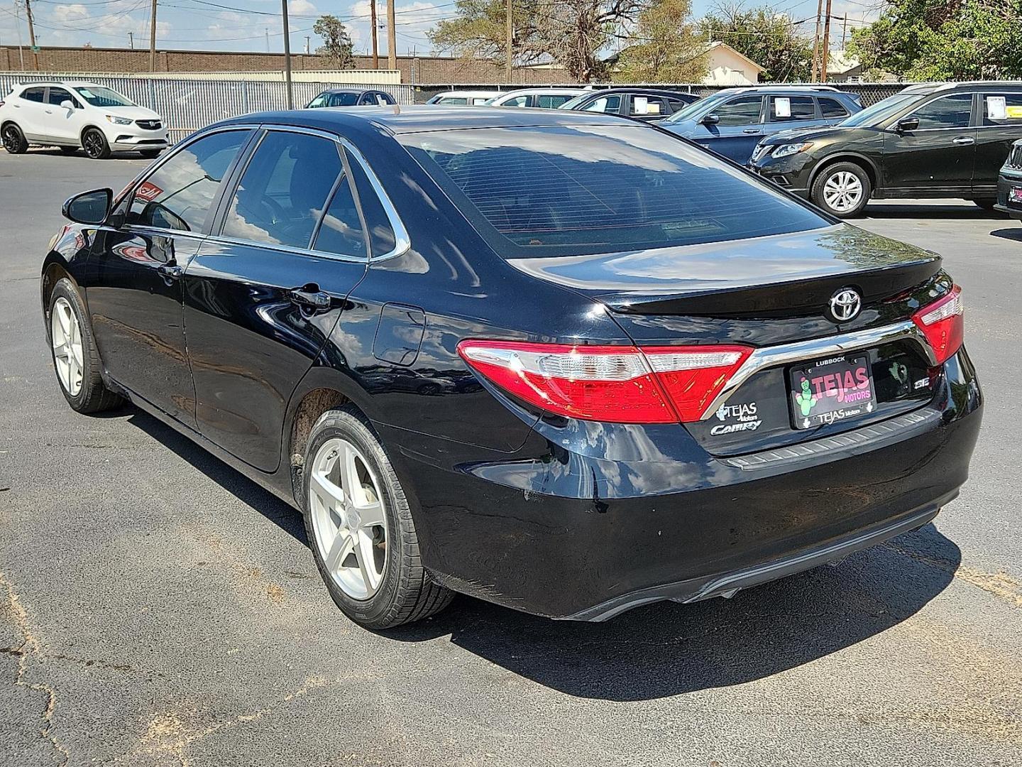 2017 Midnight Black Metallic - 218 /Black - 20 Toyota Camry SE (4T1BF1FK0HU) with an 2.5L I-4 DOHC, variable valve control, regular unleaded, engine with 178HP engine, located at 4110 Avenue Q, Lubbock, 79412, 33.556553, -101.855820 - Photo#2
