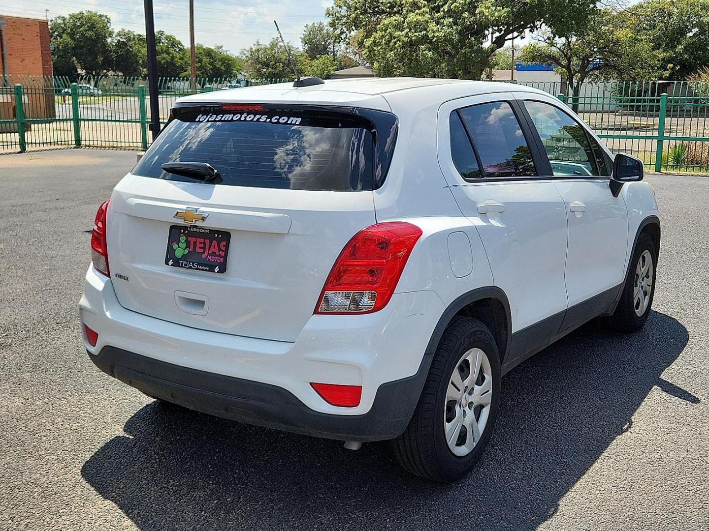 2017 Summit White - GAZ /Jet Black - AFJ Chevrolet Trax LS (KL7CJKSB0HB) with an Ecotec 1.4L I-4 DOHC, variable valve control, intercooled turbo, regular unleaded, engine with 138HP engine, located at 4110 Avenue Q, Lubbock, 79412, 33.556553, -101.855820 - Photo#1