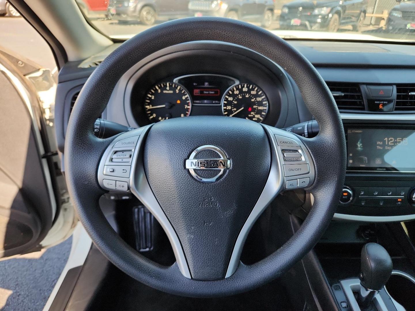 2018 WHITE Nissan Altima 2.5 S (1N4AL3AP3JC) with an 2.5L I-4 DOHC, variable valve control, regular unleaded, engine with 179HP engine, located at 4110 Avenue Q, Lubbock, 79412, 33.556553, -101.855820 - 09/10/2024 INSPECTION IN ENVELOPE GOD 09/12/2024 KEY IN ENVELOPE GOD - Photo#10