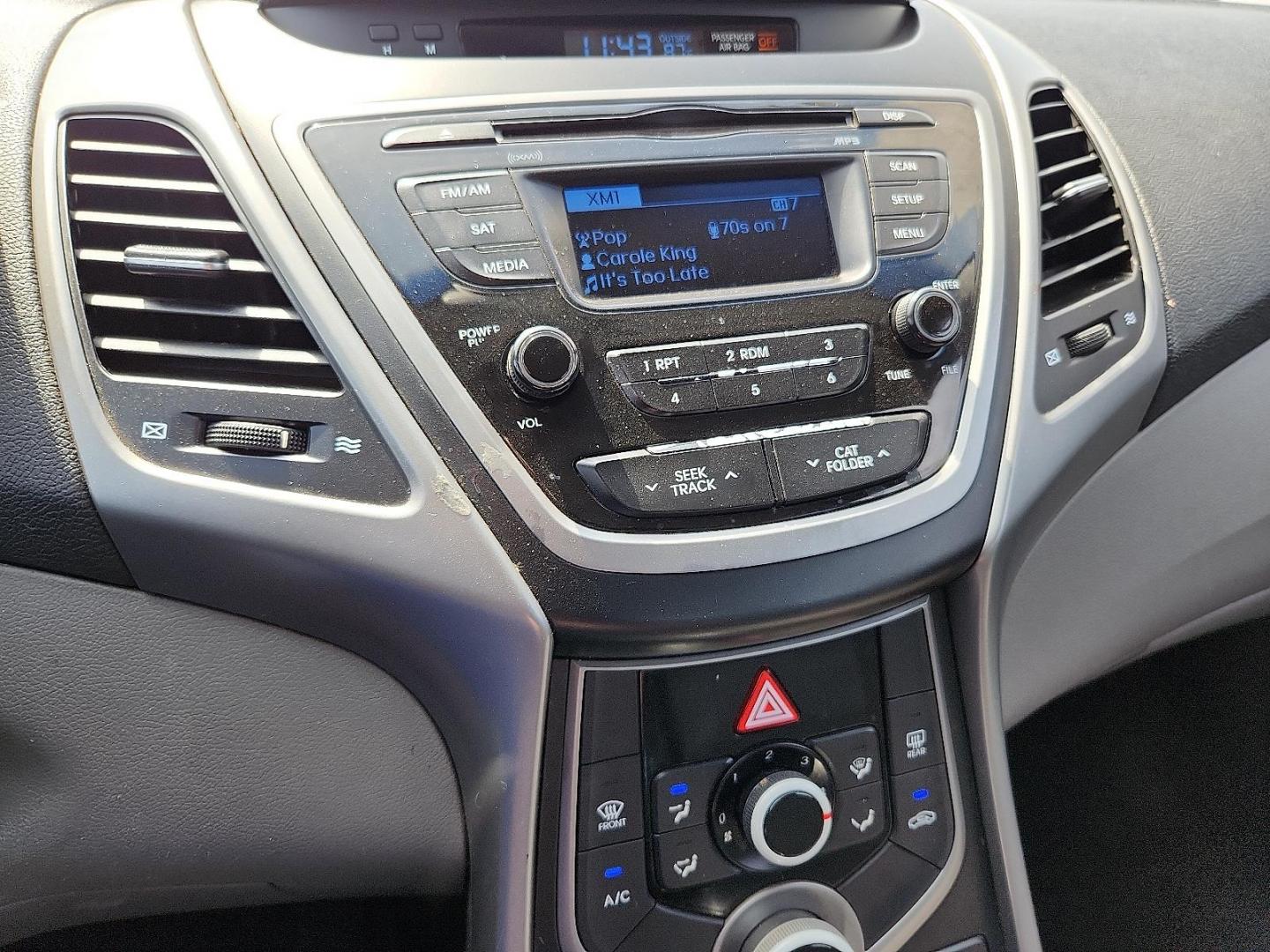2016 Venetian Red - TR /Gray - RAS Hyundai Elantra SE (5NPDH4AE8GH) with an Nu 1.8L I-4 DOHC, D-CVVT variable valve control, regular unleaded, engine with 145HP engine, located at 4110 Avenue Q, Lubbock, 79412, 33.556553, -101.855820 - Photo#11