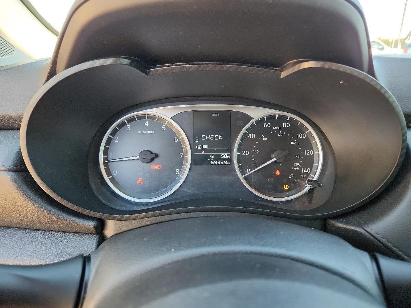 2020 BLACK Nissan Versa S 5-Speed Manual Transmission (3N1CN8BV4LL) with an 1.6L I-4 DOHC, variable valve control, regular unleaded, engine with 122HP engine, located at 4110 Avenue Q, Lubbock, 79412, 33.556553, -101.855820 - 09/26/2024 INSPECTION IN ENVELOPE GOD 10/01/2024 KEY IN ENVELOPE GOD - Photo#9