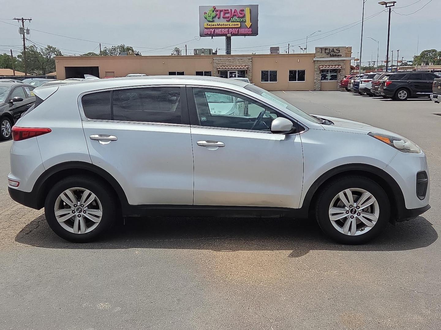 2017 Sparkling Silver - KCS /Gray - GBU Kia Sportage LX (KNDPM3AC4H7) with an Theta II 2.4L I-4 gasoline direct injection, DOHC, D-CVVT variable valve control, regular unleaded, engine with 181HP engine, located at 4110 Avenue Q, Lubbock, 79412, 33.556553, -101.855820- Photo#1