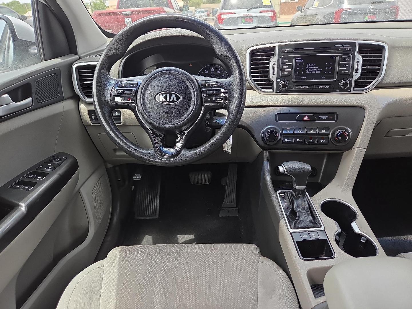 2017 Sparkling Silver - KCS /Gray - GBU Kia Sportage LX (KNDPM3AC4H7) with an Theta II 2.4L I-4 gasoline direct injection, DOHC, D-CVVT variable valve control, regular unleaded, engine with 181HP engine, located at 4110 Avenue Q, Lubbock, 79412, 33.556553, -101.855820- Photo#7