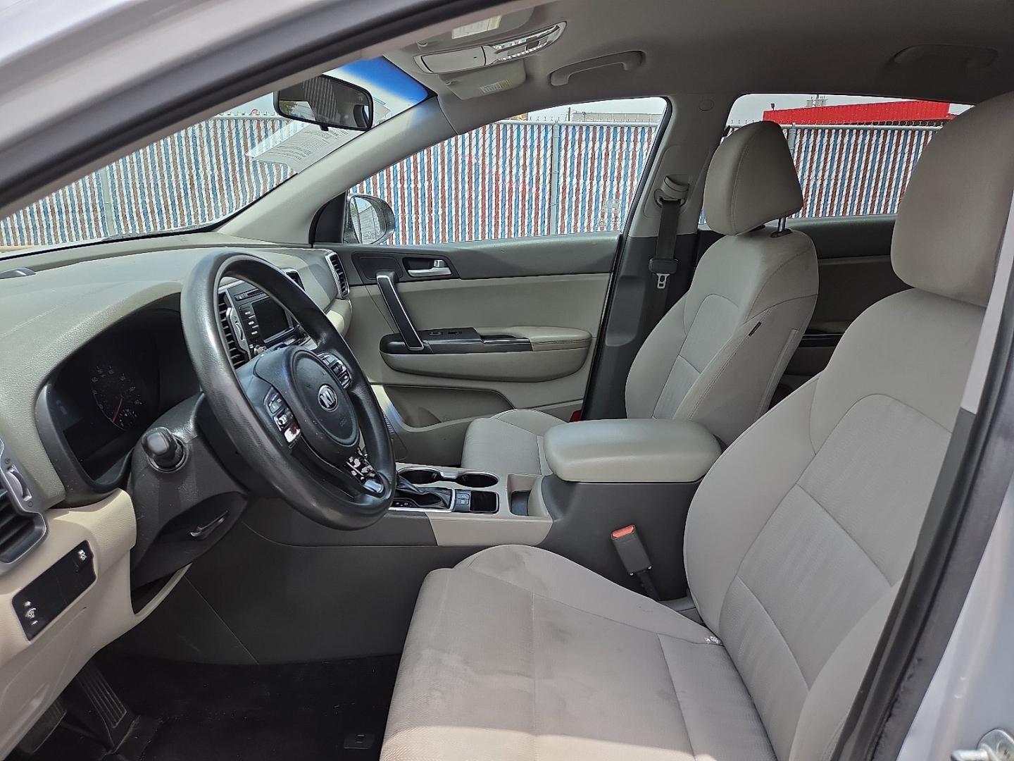 2017 Sparkling Silver - KCS /Gray - GBU Kia Sportage LX (KNDPM3AC4H7) with an Theta II 2.4L I-4 gasoline direct injection, DOHC, D-CVVT variable valve control, regular unleaded, engine with 181HP engine, located at 4110 Avenue Q, Lubbock, 79412, 33.556553, -101.855820- Photo#8
