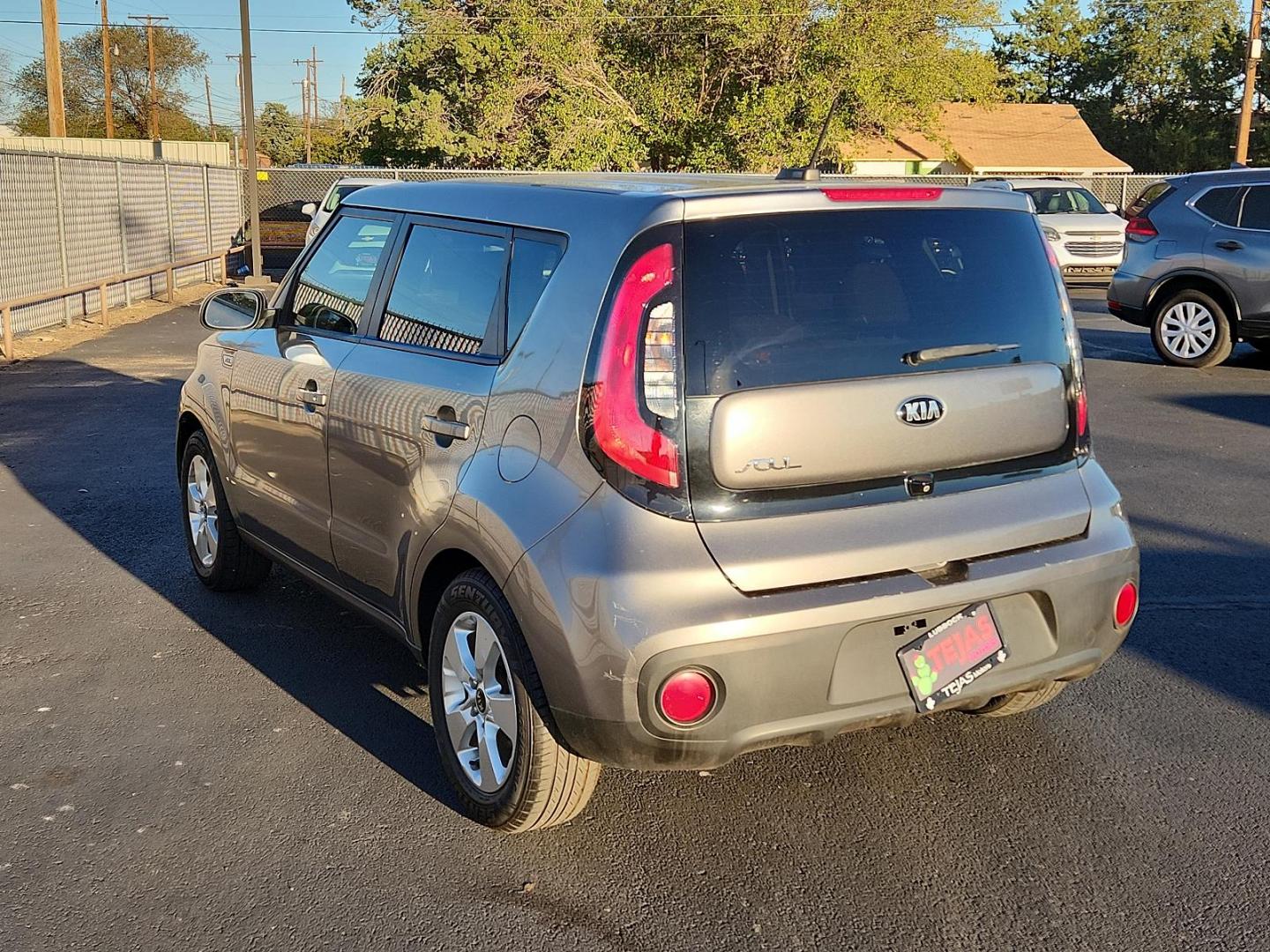2019 GRAY Kia Soul Base (KNDJN2A23K7) with an Engine: 1.6L GDI DOHC Dual CVVT I4 engine, located at 4110 Avenue Q, Lubbock, 79412, 33.556553, -101.855820 - 10/30/2024 INSPECTION IN ENVELOPE GOD 10/31/2024 KEY IN ENVELOPE GOD - Photo#2