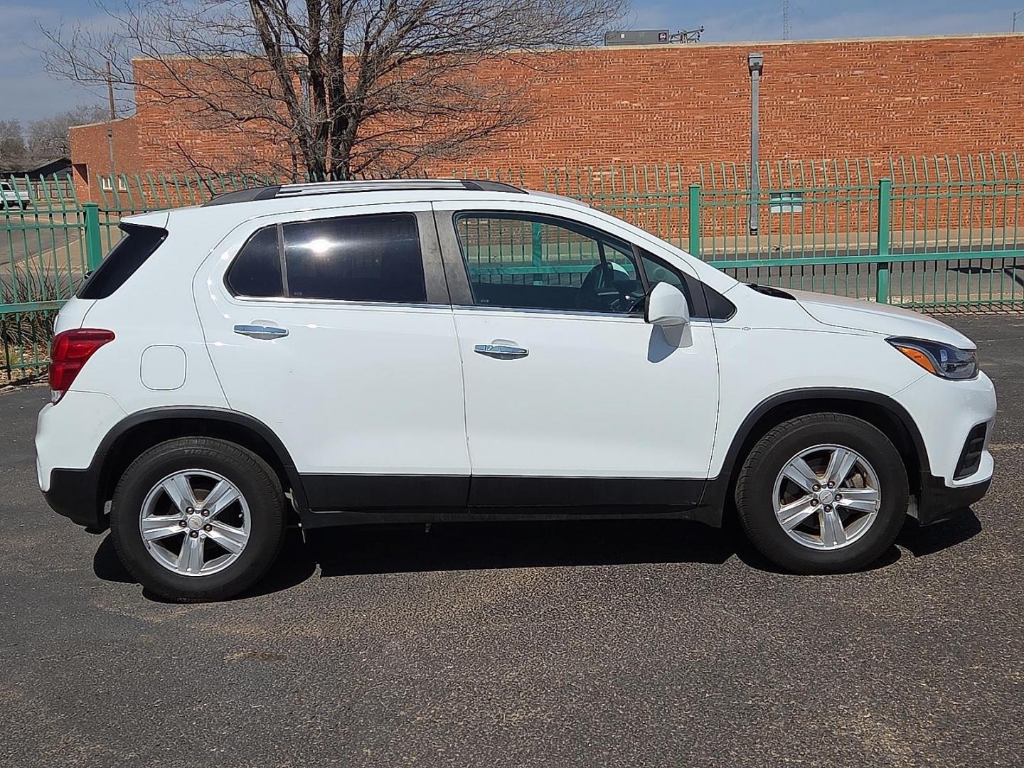 2020 Summit White - GAZ /Jet Black - AES Chevrolet Trax FWD LT (KL7CJLSB5LB) with an ECOTEC 1.4L I-4 DOHC, variable valve control, intercooled turbo, regular unleaded, engine with 138HP engine, located at 4110 Avenue Q, Lubbock, 79412, 33.556553, -101.855820 - Photo#1