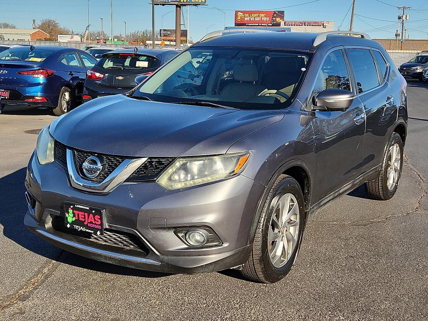2015 Gun Metallic - KAD /Almond - C Nissan Rogue SL (5N1AT2MT1FC) with an 2.5L I-4 DOHC, variable valve control, regular unleaded, engine with 170HP engine, located at 4110 Avenue Q, Lubbock, 79412, 33.556553, -101.855820 - Photo#3