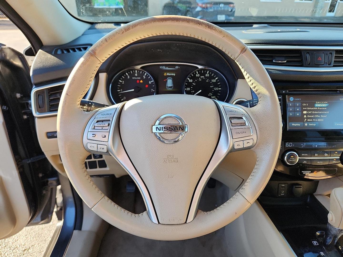 2015 Gun Metallic - KAD /Almond - C Nissan Rogue SL (5N1AT2MT1FC) with an 2.5L I-4 DOHC, variable valve control, regular unleaded, engine with 170HP engine, located at 4110 Avenue Q, Lubbock, 79412, 33.556553, -101.855820 - Photo#10