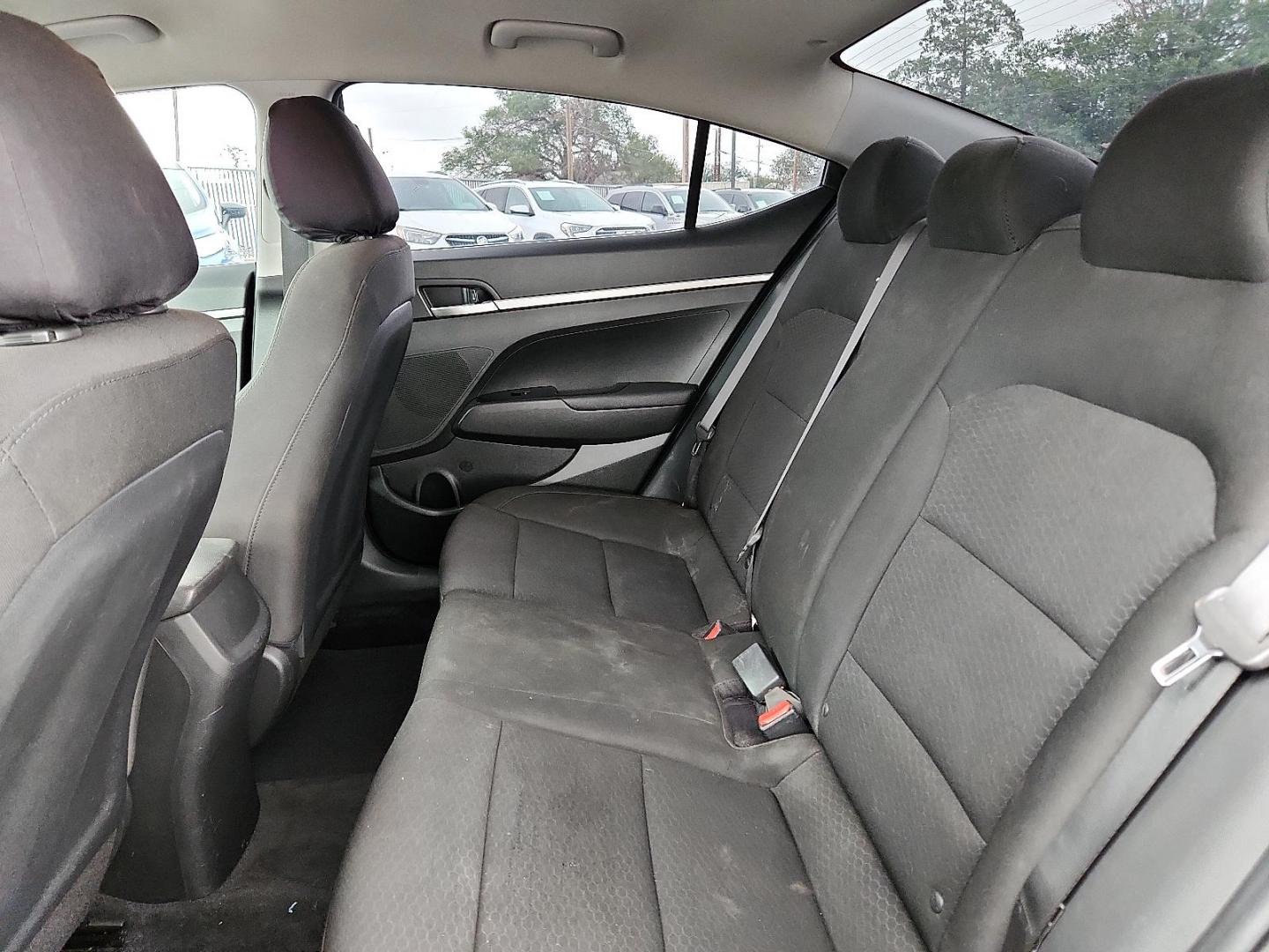 2019 BLACK Hyundai Elantra SE (5NPD74LF3KH) with an Nu 2L I-4 DOHC, D-CVVT variable valve control, regular unleaded, engine with 147HP engine, located at 4110 Avenue Q, Lubbock, 79412, 33.556553, -101.855820 - 11/23/2024 INSPECTION IN ENVELOPE GOD 12/13/2024 KEY IN ENVELOPE GOD - Photo#4