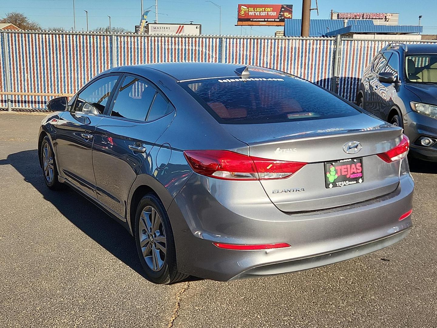 2018 Machine Gray - 2C /Gray - PK Hyundai Elantra SEL (5NPD84LF6JH) with an Nu 2L I-4 DOHC, D-CVVT variable valve control, regular unleaded, engine with 147HP engine, located at 4110 Avenue Q, Lubbock, 79412, 33.556553, -101.855820 - Photo#2