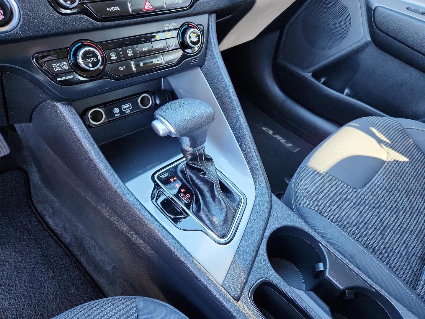 2019 WHITE Kia Niro LX (KNDCB3LC0K5) with an 1.6L I-4 gasoline direct injection, DOHC, variable valve control, regular unleaded, engine with 104HP engine, located at 4110 Avenue Q, Lubbock, 79412, 33.556553, -101.855820 - 01/18/2025 KEY IN ENVELOPE GOD - Photo#11