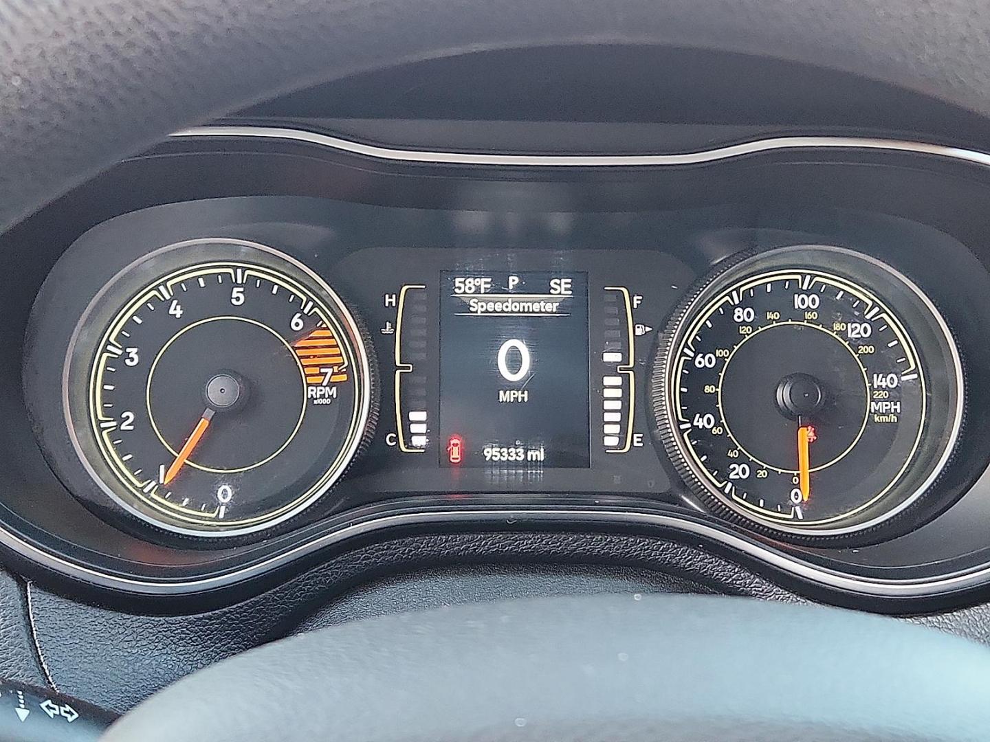 2019 RED Jeep Cherokee Latitude FWD (1C4PJLCB7KD) with an MultiAir2 Tigershark 2.4L I-4 variable valve control, regular unleaded, engine with 180HP engine, located at 4110 Avenue Q, Lubbock, 79412, 33.556553, -101.855820 - Photo#9