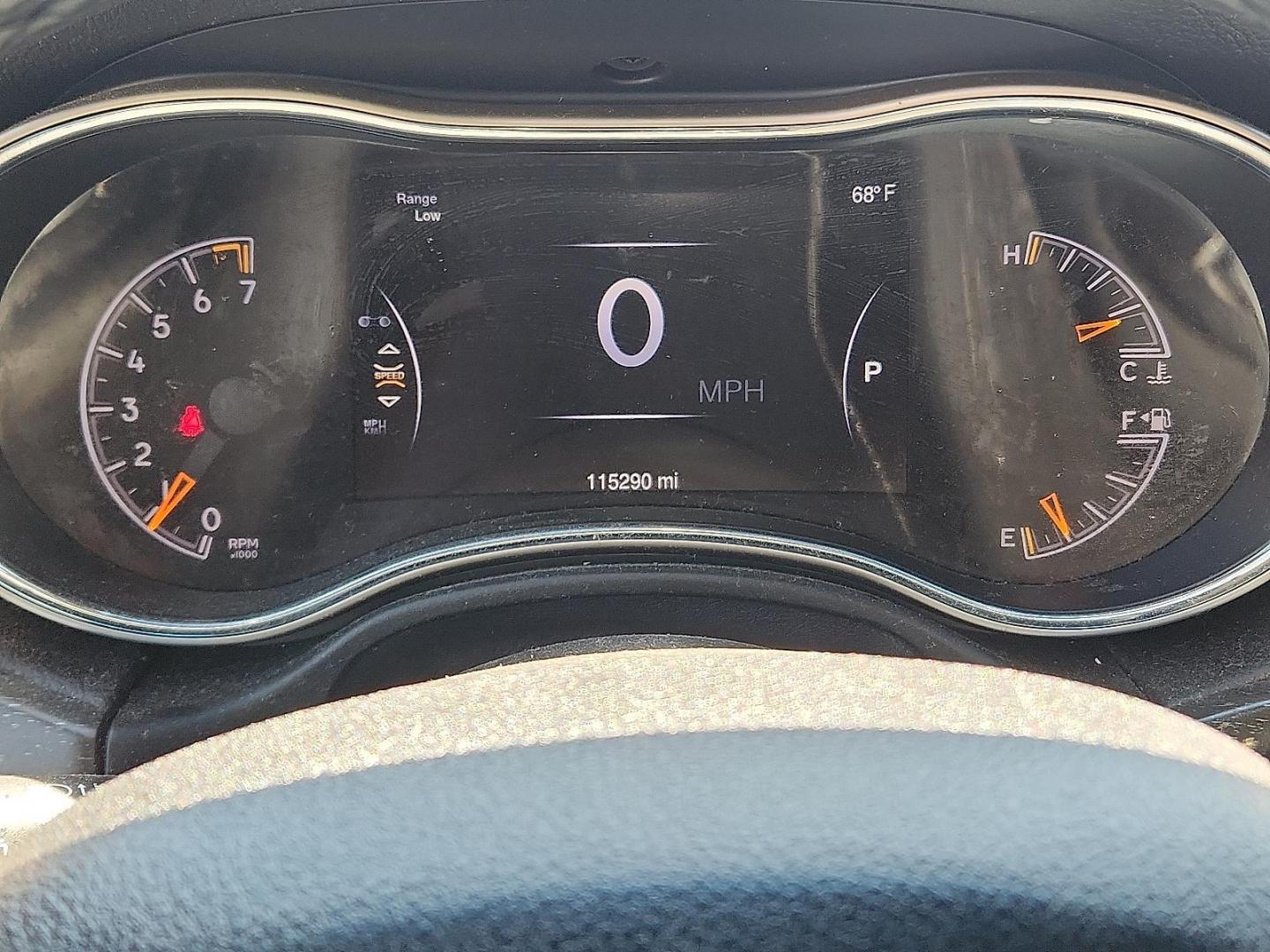 2015 Bright White Clearcoat - PW7 /Black - X9 Jeep Grand Cherokee Limited (1C4RJEBG4FC) with an 3.6L V-6 DOHC, variable valve control, regular unleaded, engine with 290HP engine, located at 4110 Avenue Q, Lubbock, 79412, 33.556553, -101.855820 - Photo#9