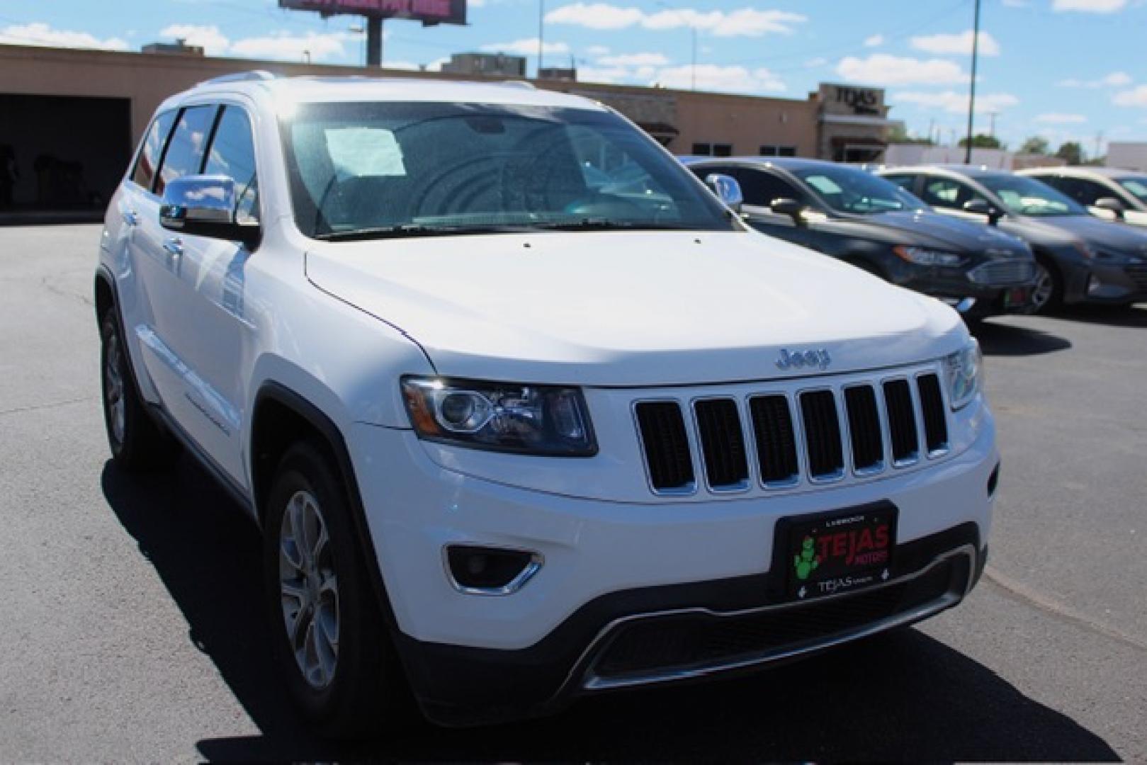 2015 Bright White Clearcoat - PW7 /Black - X9 Jeep Grand Cherokee Limited (1C4RJEBG4FC) with an 3.6L V-6 DOHC, variable valve control, regular unleaded, engine with 290HP engine, located at 4110 Avenue Q, Lubbock, 79412, 33.556553, -101.855820 - 07/03/2026 KEY IN ENVELOPE GOD- Photo#0