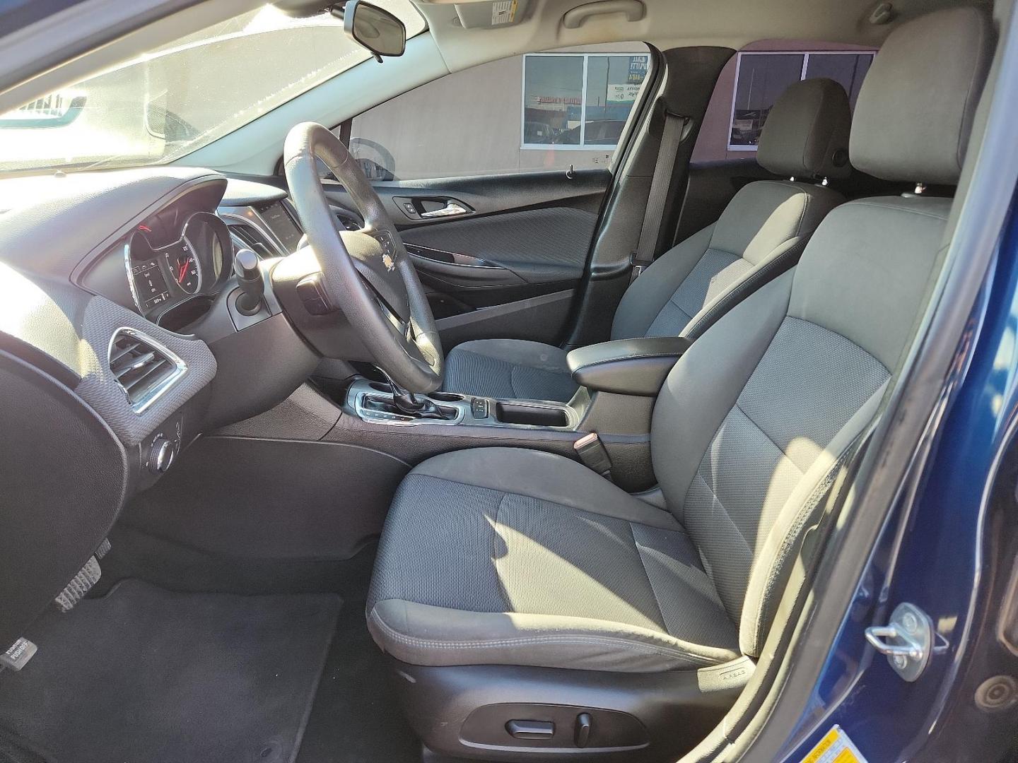 2019 BLUE Chevrolet Cruze LT (1G1BE5SM9K7) with an 1.4L I-4 gasoline direct injection, DOHC, VVT variable valve control, intercooled turbo, regular unleaded, engine with 153HP engine, located at 4110 Avenue Q, Lubbock, 79412, 33.556553, -101.855820 - 01/18/2025 KEY IN ENVELOPE GOD - Photo#6
