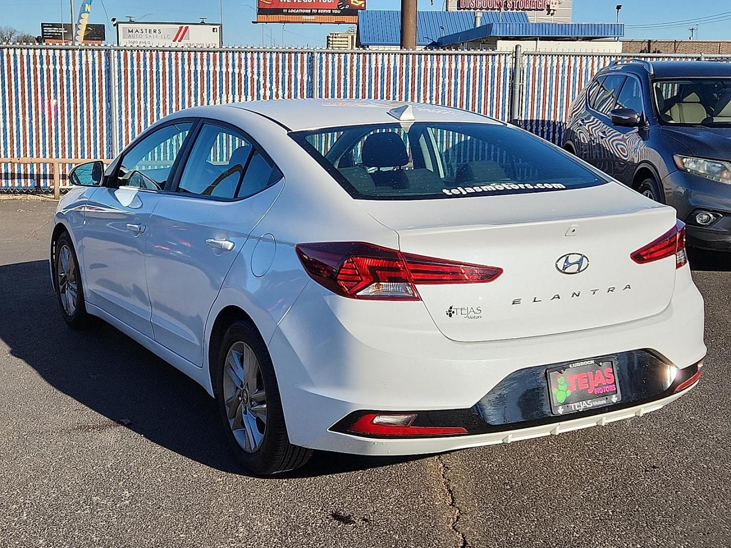 2020 WHITE Hyundai Elantra SEL (5NPD84LF1LH) with an Nu 2L I-4 DOHC, D-CVVT variable valve control, regular unleaded, engine with 147HP engine, located at 4110 Avenue Q, Lubbock, 79412, 33.556553, -101.855820 - Photo#2