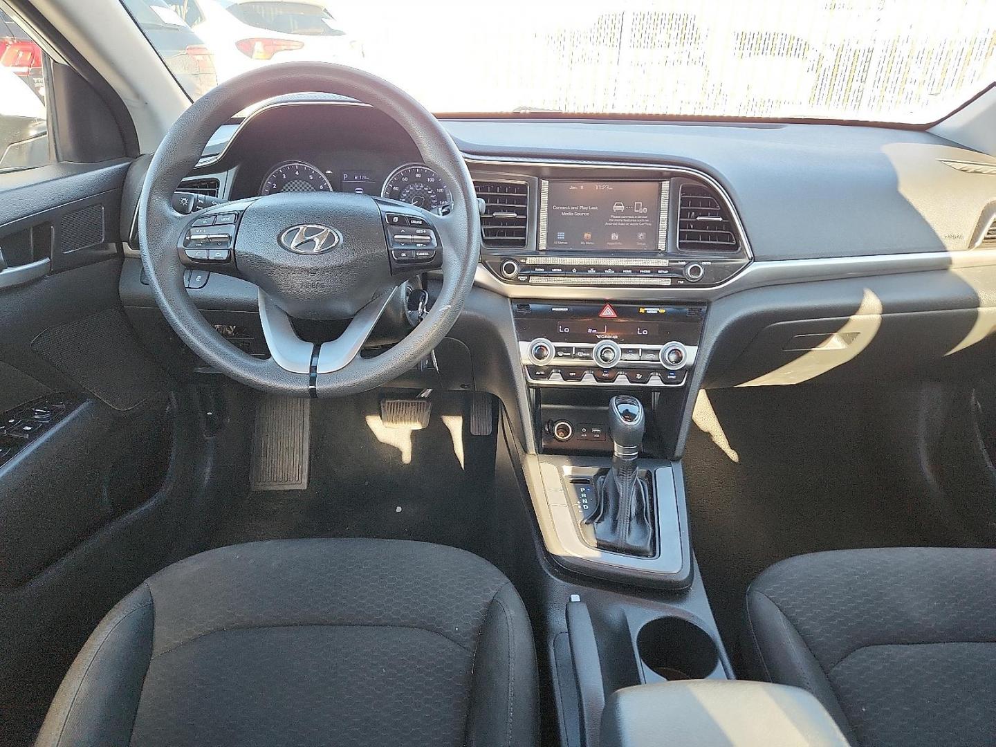 2020 WHITE Hyundai Elantra SEL (5NPD84LF1LH) with an Nu 2L I-4 DOHC, D-CVVT variable valve control, regular unleaded, engine with 147HP engine, located at 4110 Avenue Q, Lubbock, 79412, 33.556553, -101.855820 - Photo#5