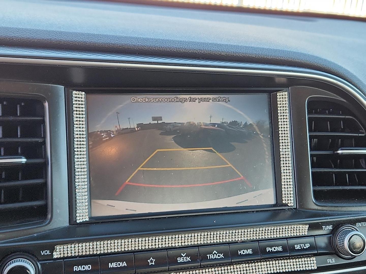 2020 WHITE Hyundai Elantra SEL (5NPD84LF1LH) with an Nu 2L I-4 DOHC, D-CVVT variable valve control, regular unleaded, engine with 147HP engine, located at 4110 Avenue Q, Lubbock, 79412, 33.556553, -101.855820 - Photo#7