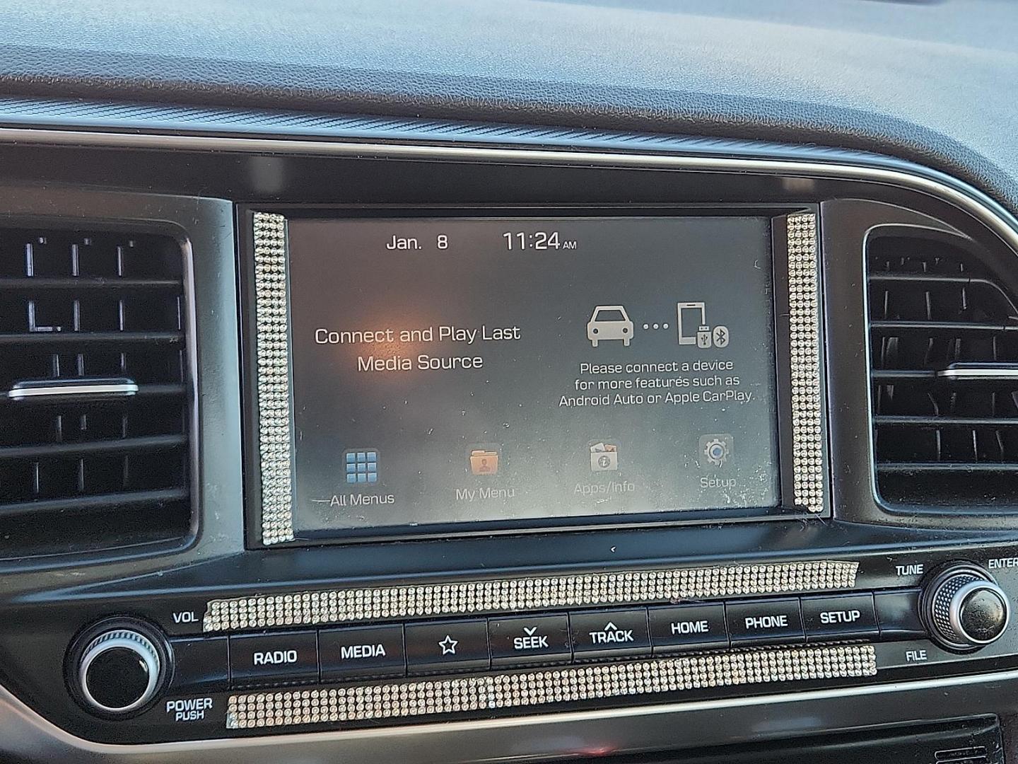 2020 WHITE Hyundai Elantra SEL (5NPD84LF1LH) with an Nu 2L I-4 DOHC, D-CVVT variable valve control, regular unleaded, engine with 147HP engine, located at 4110 Avenue Q, Lubbock, 79412, 33.556553, -101.855820 - Photo#8