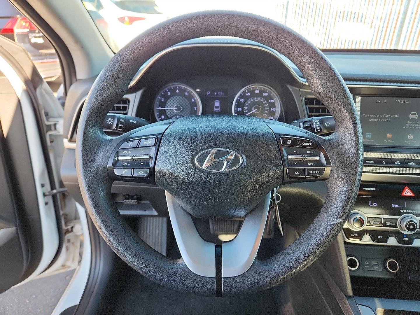 2020 WHITE Hyundai Elantra SEL (5NPD84LF1LH) with an Nu 2L I-4 DOHC, D-CVVT variable valve control, regular unleaded, engine with 147HP engine, located at 4110 Avenue Q, Lubbock, 79412, 33.556553, -101.855820 - Photo#10