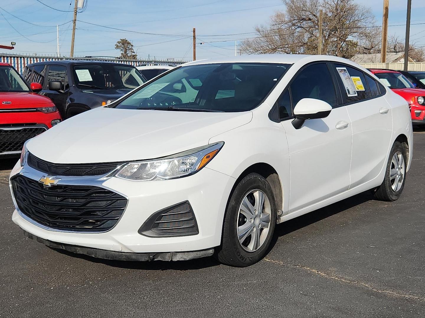 2019 WHITE /Grey Chevrolet Cruze LS (1G1BC5SM4K7) with an 1.4L I-4 gasoline direct injection, DOHC, VVT variable valve control, intercooled turbo, regular unleaded, engine with 153HP engine, located at 4110 Avenue Q, Lubbock, 79412, 33.556553, -101.855820 - Photo#3