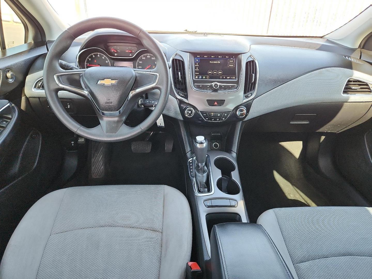 2019 WHITE Chevrolet Cruze LS (1G1BC5SM4K7) with an 1.4L I-4 gasoline direct injection, DOHC, VVT variable valve control, intercooled turbo, regular unleaded, engine with 153HP engine, located at 4110 Avenue Q, Lubbock, 79412, 33.556553, -101.855820 - Photo#5
