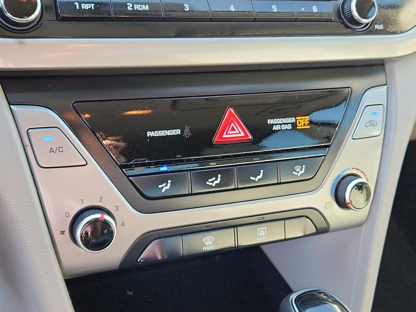 2017 Silver Hyundai Elantra SE (5NPD74LF7HH) with an Nu 2L I-4 DOHC, D-CVVT variable valve control, regular unleaded, engine with 147HP engine, located at 4110 Avenue Q, Lubbock, 79412, 33.556553, -101.855820 - 02/26/2025 KEY INENVELOPE GOD - Photo#8