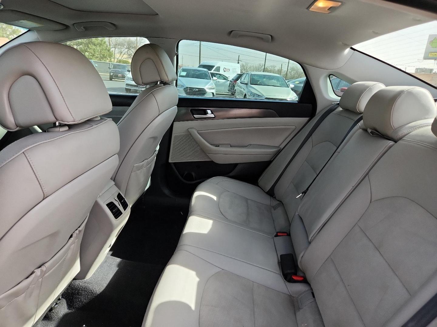 2016 GRAY Hyundai Sonata Sport (5NPE34AF2GH) with an 2.4L I-4 gasoline direct injection, DOHC, variable valve control, regular unleaded, engine with 185HP engine, located at 4110 Avenue Q, Lubbock, 79412, 33.556553, -101.855820 - 02/27/2025 KEY IN ENVELOPE GOD - Photo#4