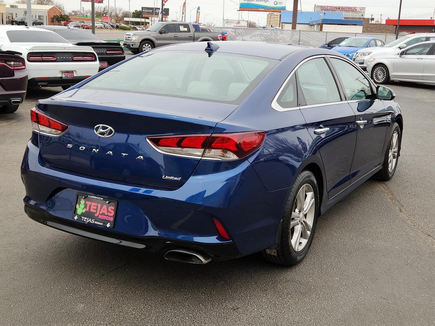 2018 BLUE Hyundai Sonata Limited (5NPE34AF7JH) with an Engine: 2.4L GDI 4-Cylinder engine, located at 4110 Avenue Q, Lubbock, 79412, 33.556553, -101.855820 - 02/27/2025 KEY IN ENVELOPE GOD - Photo#1