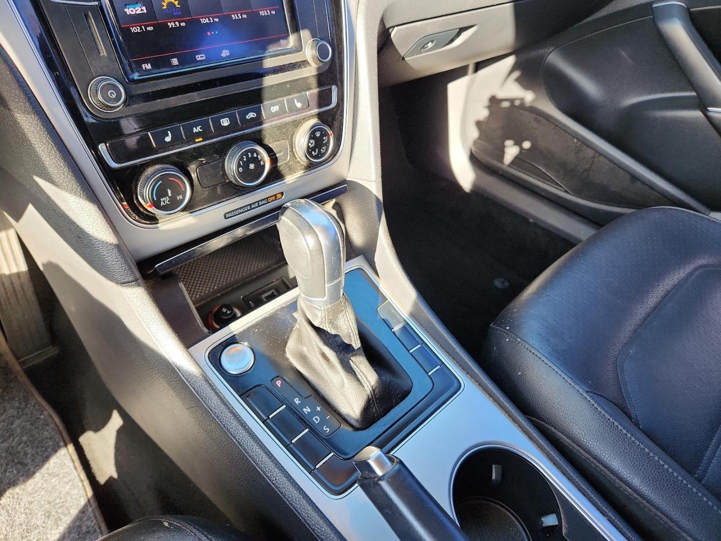 2019 GRAY Volkswagen Passat 2.0T Wolfsburg Edition (1VWLA7A34KC) with an Engine: 2.0L TSI I-4 Turbocharged -inc: DOHC 16-valve, direct fuel injection engine, located at 4110 Avenue Q, Lubbock, 79412, 33.556553, -101.855820 - Photo#11