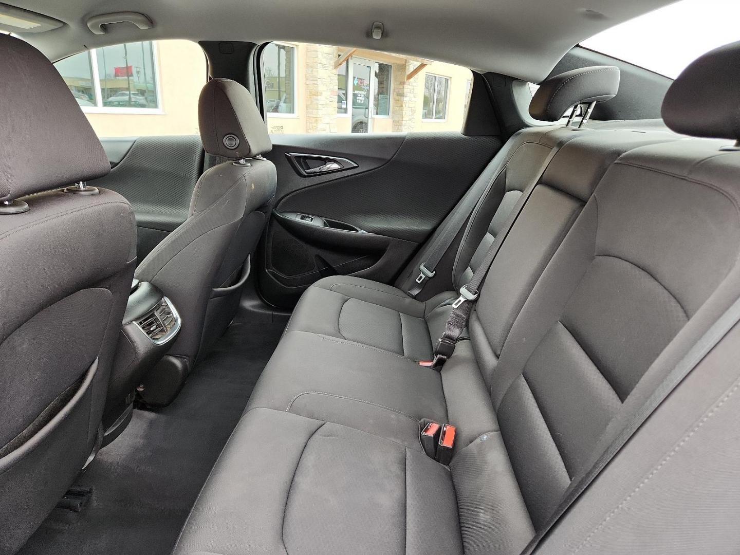 2019 SILVER Chevrolet Malibu LT (1G1ZD5ST0KF) with an ECOTEC 1.5L I-4 gasoline direct injection, DOHC, VVT variable valve control, intercooled turbo, regular unleaded, engine with 160HP engine, located at 4110 Avenue Q, Lubbock, 79412, 33.556553, -101.855820 - 03/08/2025 KEY IN ENVELOPE GOD - Photo#4