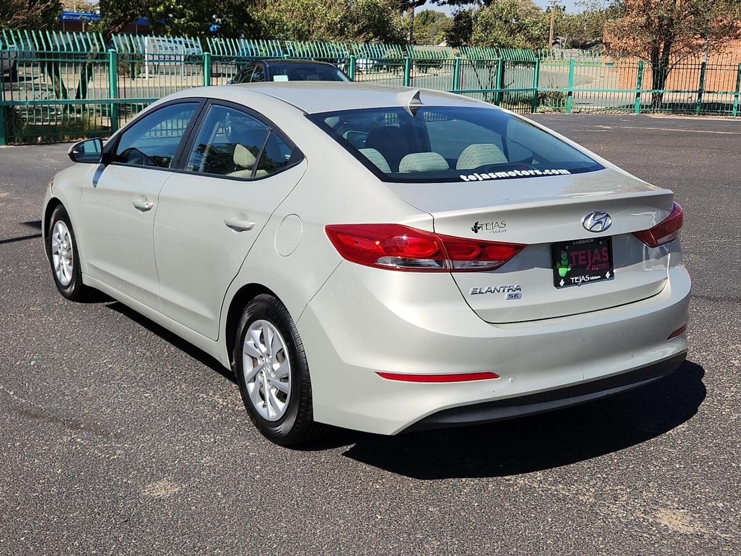 2017 Mineral Beige - WT /Beige - XA Hyundai Elantra SE (5NPD74LF9HH) with an Nu 2L I-4 DOHC, D-CVVT variable valve control, regular unleaded, engine with 147HP engine, located at 4110 Avenue Q, Lubbock, 79412, 33.556553, -101.855820 - Photo#2