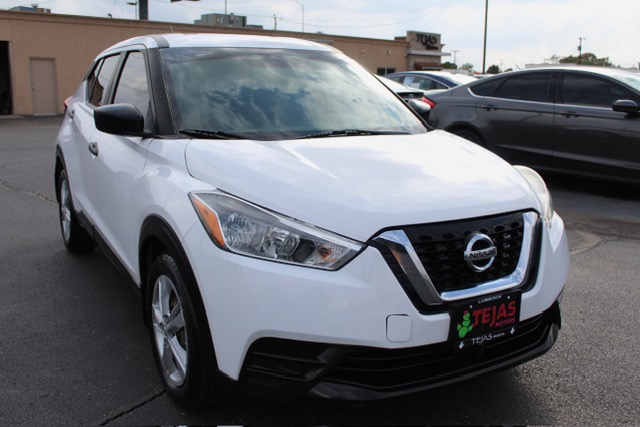 photo of 2020 Nissan Kicks S
