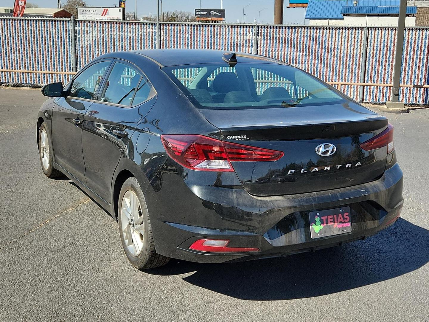 2019 BLACK Hyundai Elantra SEL (5NPD84LF2KH) with an Nu 2L I-4 DOHC, D-CVVT variable valve control, regular unleaded, engine with 147HP engine, located at 4110 Avenue Q, Lubbock, 79412, 33.556553, -101.855820 - 03/08/2025 KEY IN ENVELOPE GOD - Photo#2