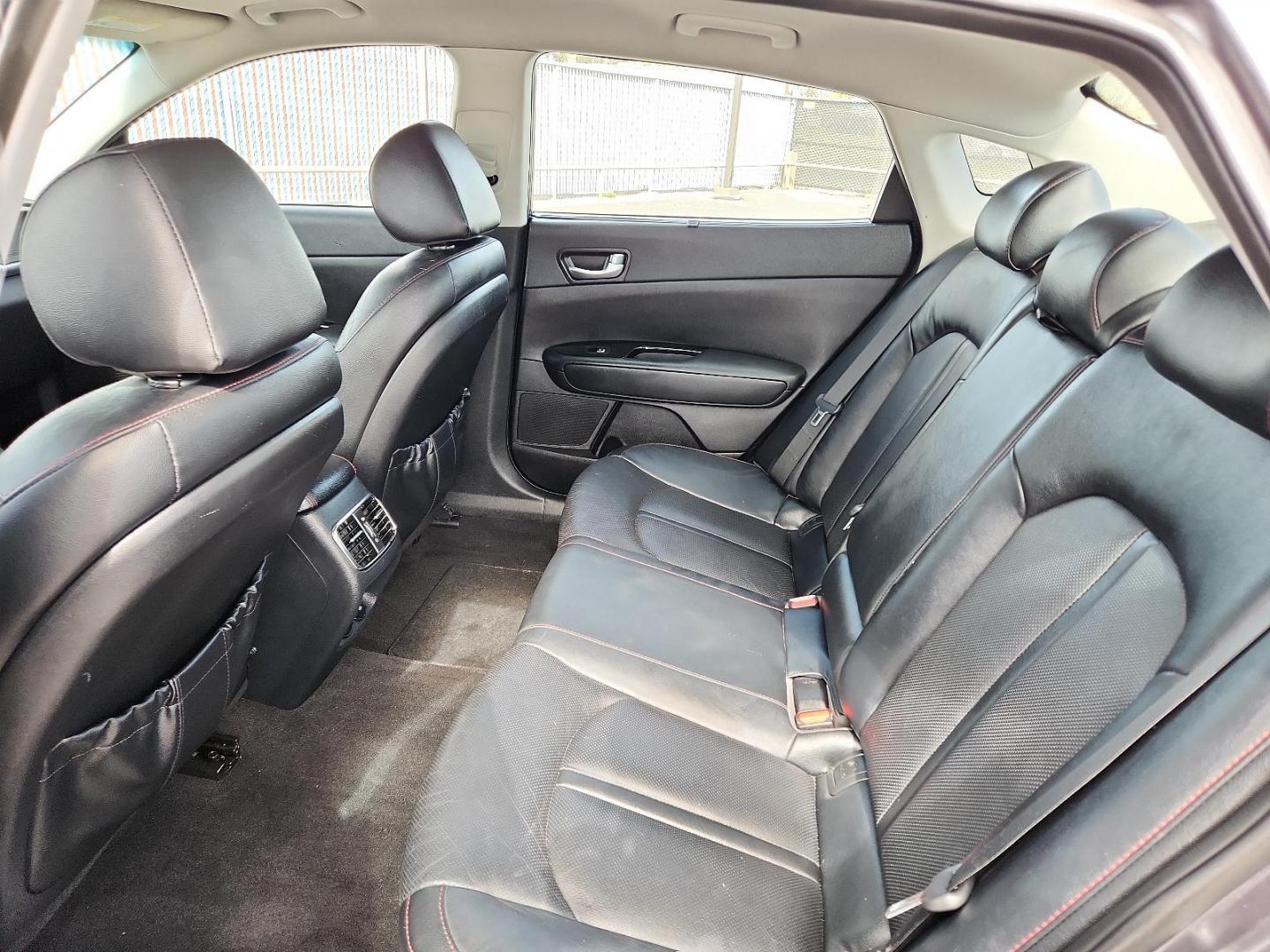 2016 GRAY Kia Optima SX Turbo (5XXGW4L23GG) with an 2L I-4 gasoline direct injection, DOHC, variable valve control, intercooled turbo, regular unleaded, engine with 245HP engine, located at 4110 Avenue Q, Lubbock, 79412, 33.556553, -101.855820 - 03/21/2025 KEY IN ENVELOPE GOD - Photo#4