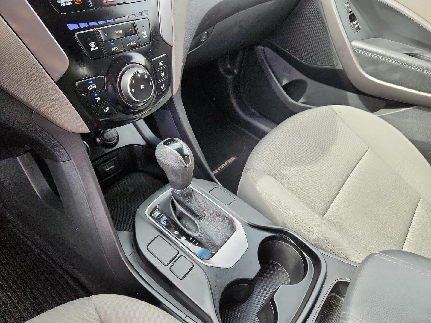 2016 WHITE Hyundai Santa Fe Sport 2.4L (5XYZT3LB3GG) with an Theta II 2.4L I-4 gasoline direct injection, DOHC, variable valve control, regular unleaded, engine with 190HP engine, located at 4110 Avenue Q, Lubbock, 79412, 33.556553, -101.855820 - Photo#11