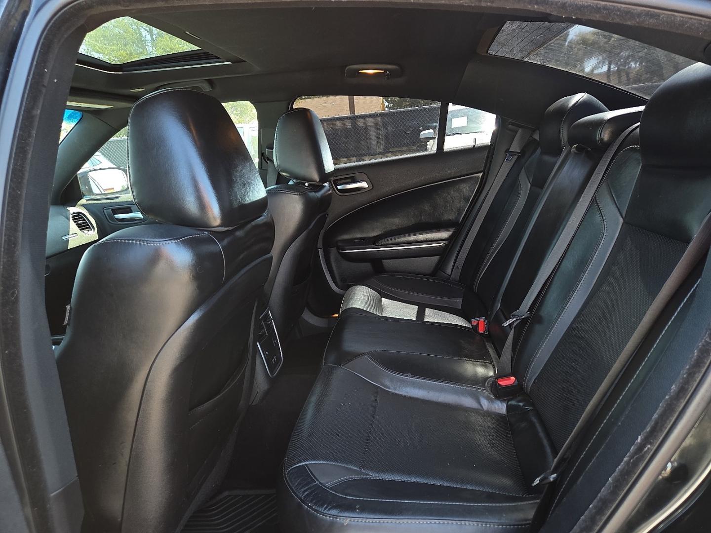 2020 Pitch Black Clearcoat /Black - X9 Dodge Charger SXT RWD (2C3CDXBG6LH) with an Pentastar 3.6L V-6 DOHC, variable valve control, regular unleaded, engine with 292HP engine, located at 4110 Avenue Q, Lubbock, 79412, 33.556553, -101.855820- Photo#6