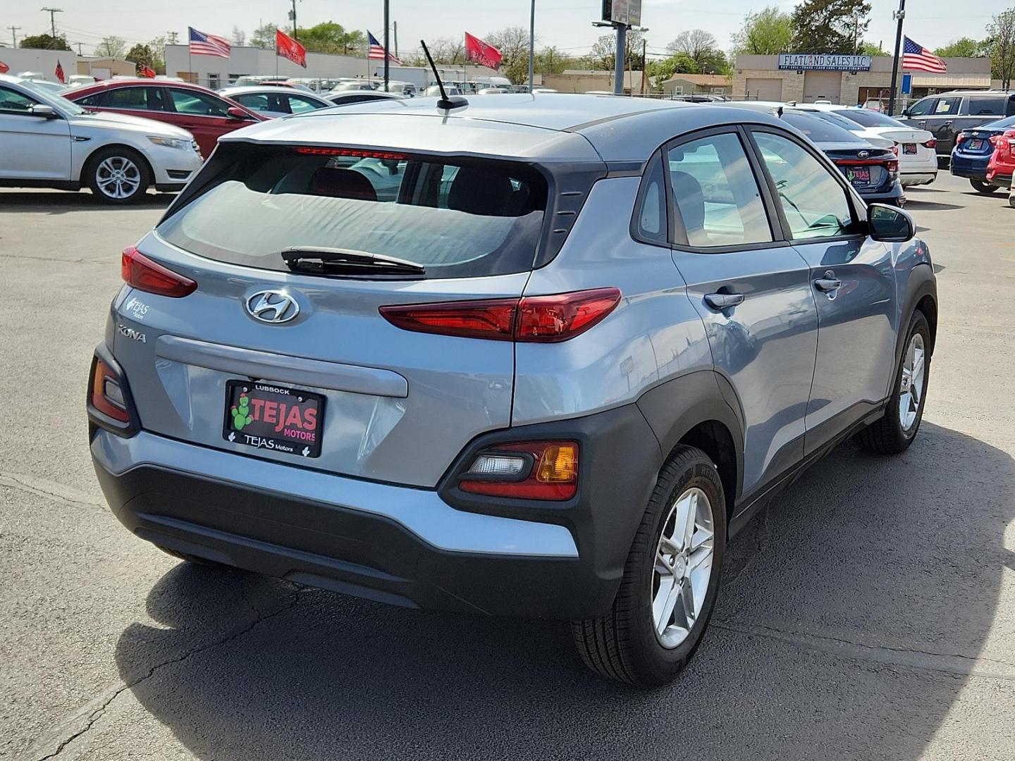 2019 Silver Hyundai Kona SE (KM8K12AA8KU) with an Engine: 2.0L Atkinson I-4 -inc: cover engine, located at 4110 Avenue Q, Lubbock, 79412, 33.556553, -101.855820 - 04/03/2025 KEY IN ENVELOPE GOD - Photo#1