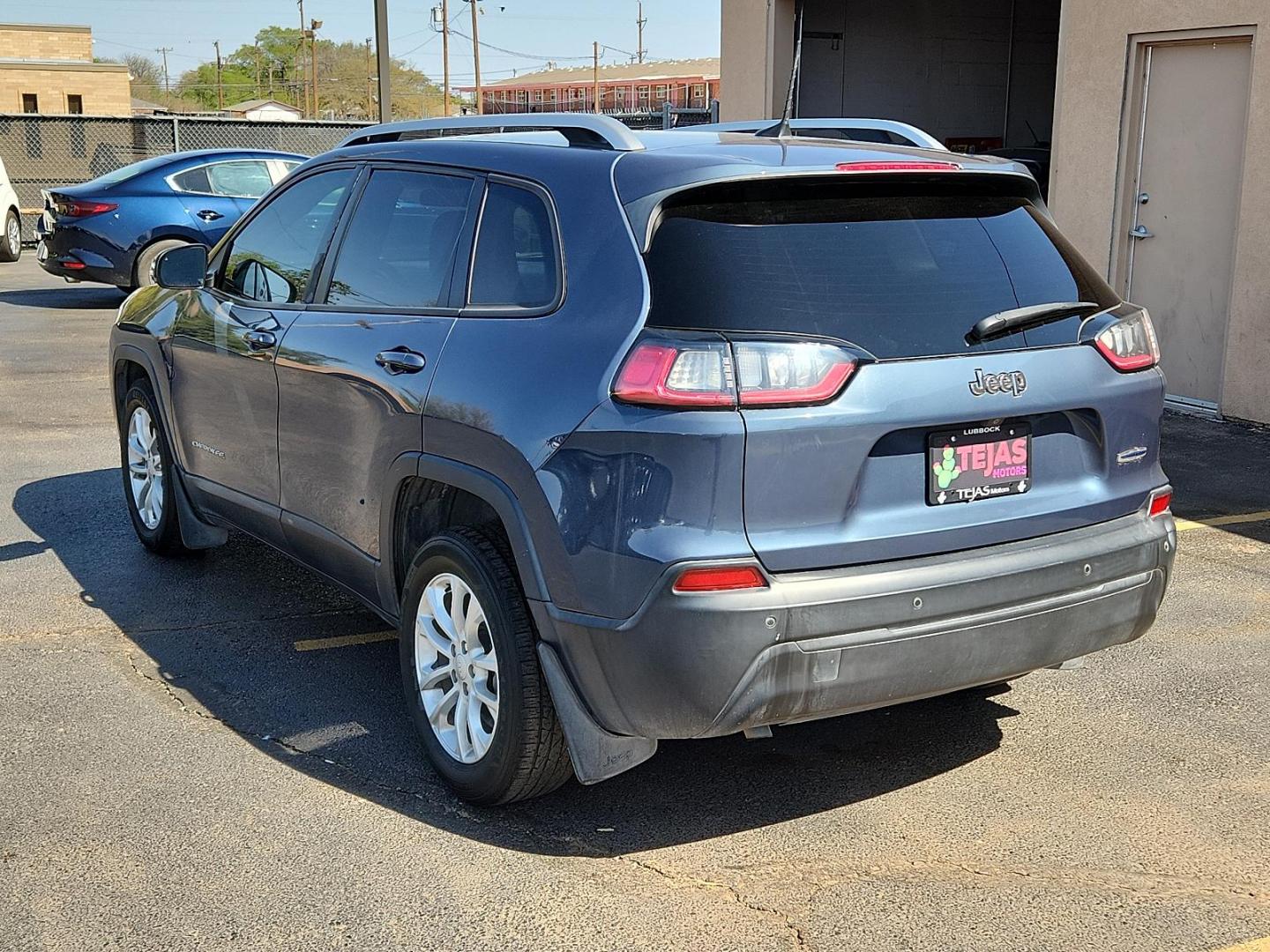 2020 Slate Blue Pearlcoat - PBF /Black - S5X9 Jeep Cherokee Latitude (1C4PJLCB0LD) with an ENGINE: 2.4L I4 ZERO EVAP M-AIR W/ESS engine, located at 4110 Avenue Q, Lubbock, 79412, 33.556553, -101.855820 - 04/05/2025 KEY IN ENVELOPE GOD - Photo#2